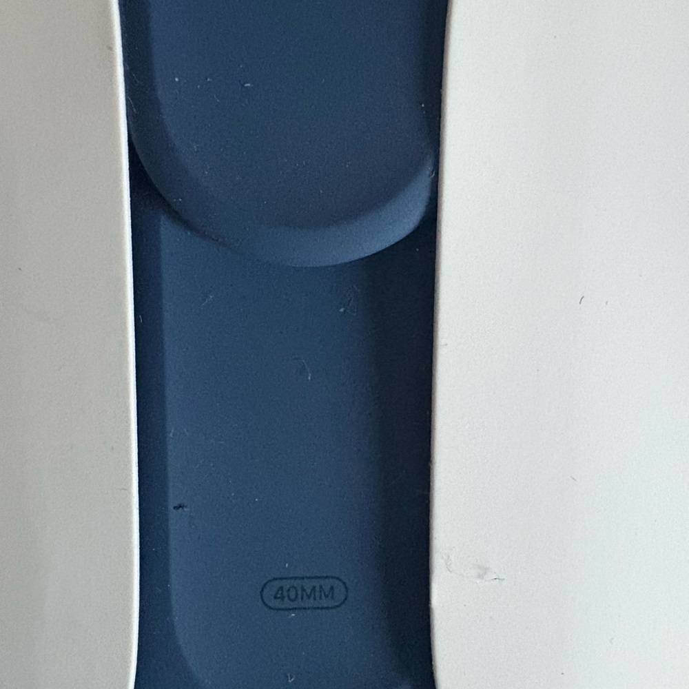 Apple Original Abyss Blue Sport Band 40mm - Size S/M  Brand New - Picture 3 of 3